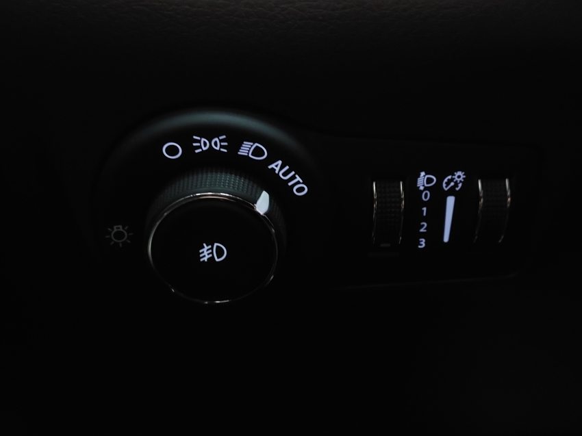 jeep commander 2.0 td380 turbo diesel overland at9 4p automatico 202322