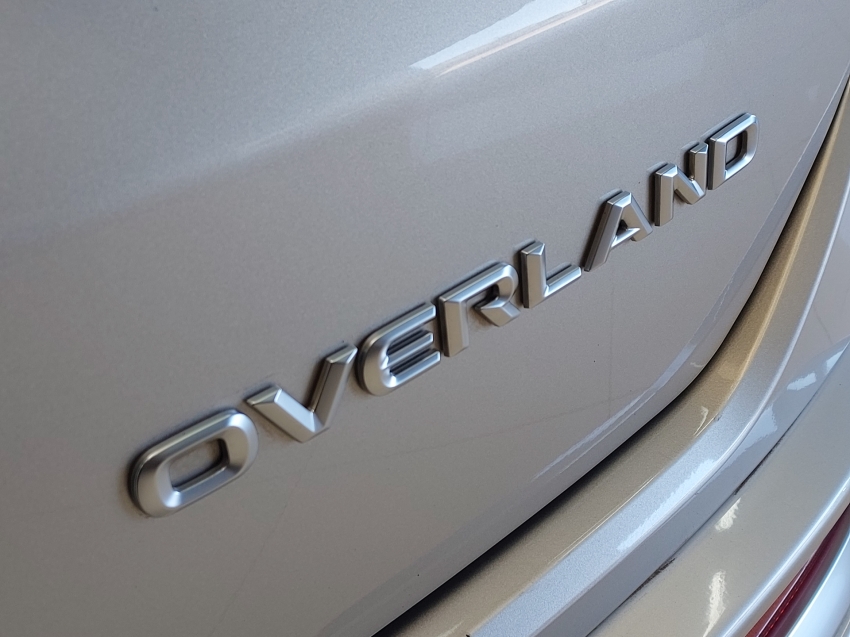 jeep commander 2.0 td380 turbo diesel overland at9 4p automatico 202327