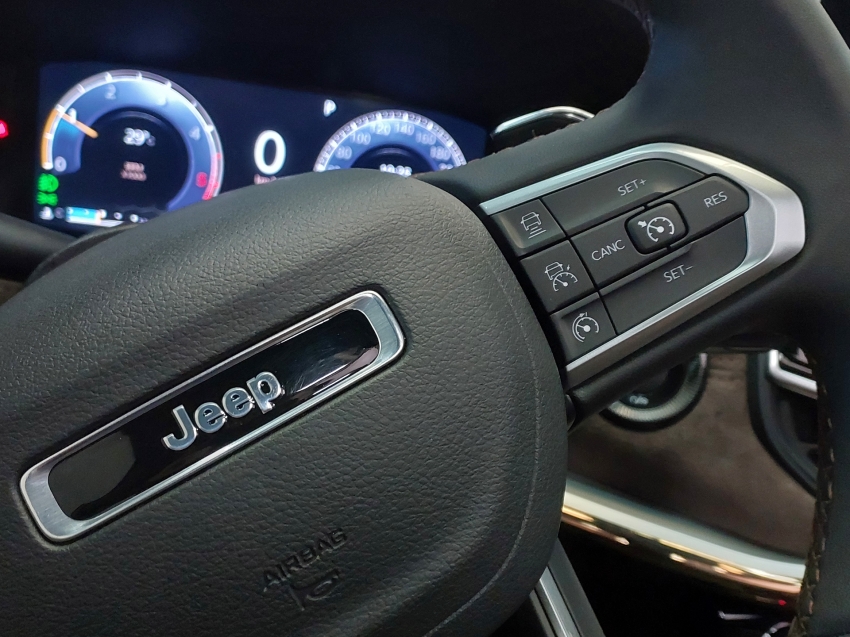 jeep commander 2.0 td380 turbo diesel overland at9 4p automatico 202321