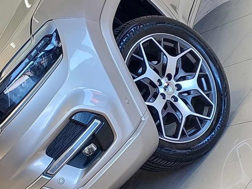 jeep commander 2.0 td380 turbo diesel overland at9 4p automatico 202329