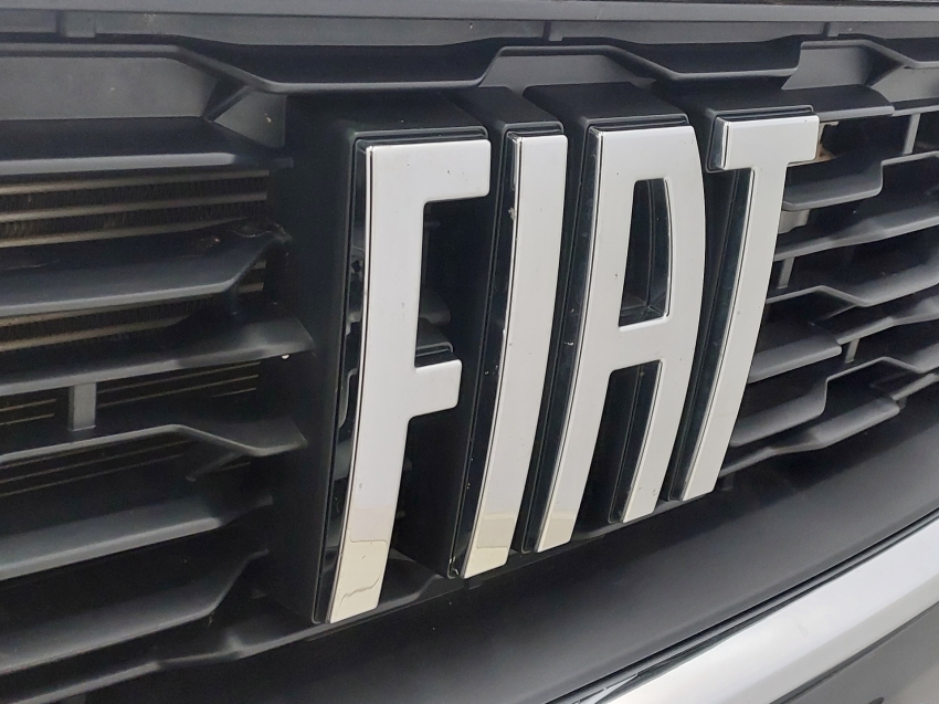 fiat toro 2.0 16v turbo diesel volcano 4wd at9 4p automatico 202523