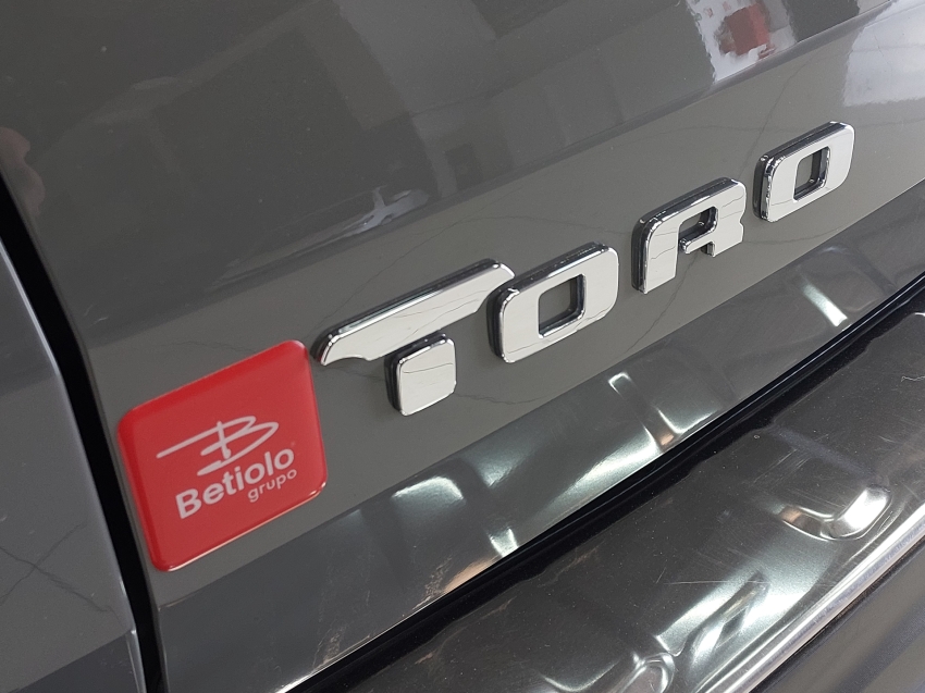 fiat toro 2.0 16v turbo diesel volcano 4wd at9 4p automatico 202524