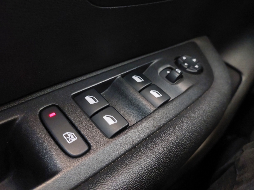 peugeot 208 1.6 16v flex griffe at6 4p automatico 202118