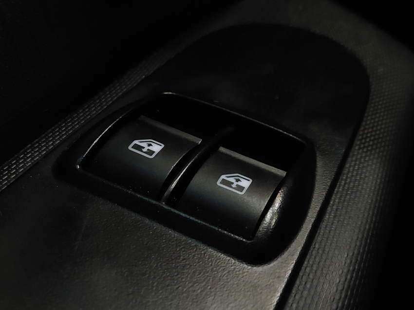 fiat mobi 1.0 evo flex like. manual 4p 202314