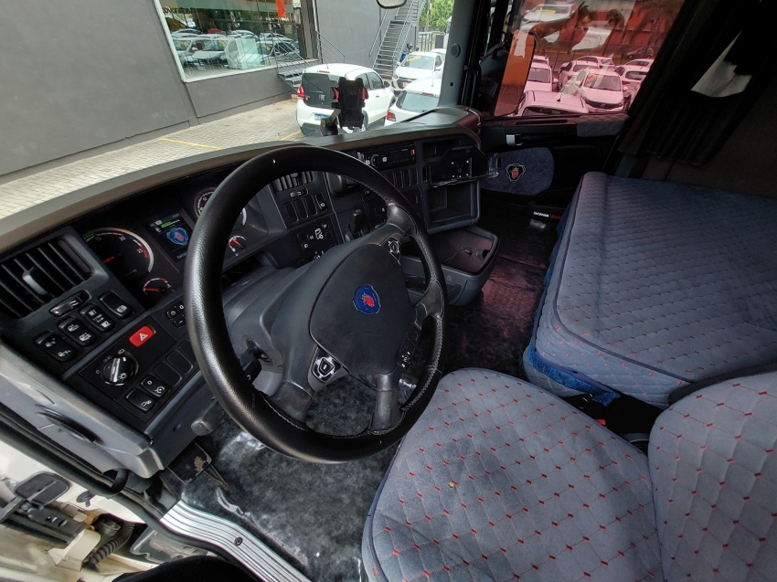 scania r 440 a 4x2 diesel 2p automatico 20147