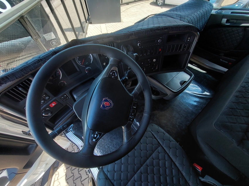 scania r 440 a 4x2 diesel 2p automatico 20147