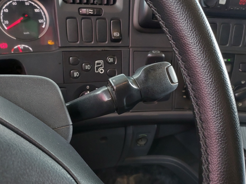 scania r 440 a 4x2 diesel 2p automatico 201416