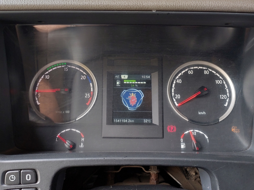 scania r 440 a 4x2 diesel 2p automatico 201411