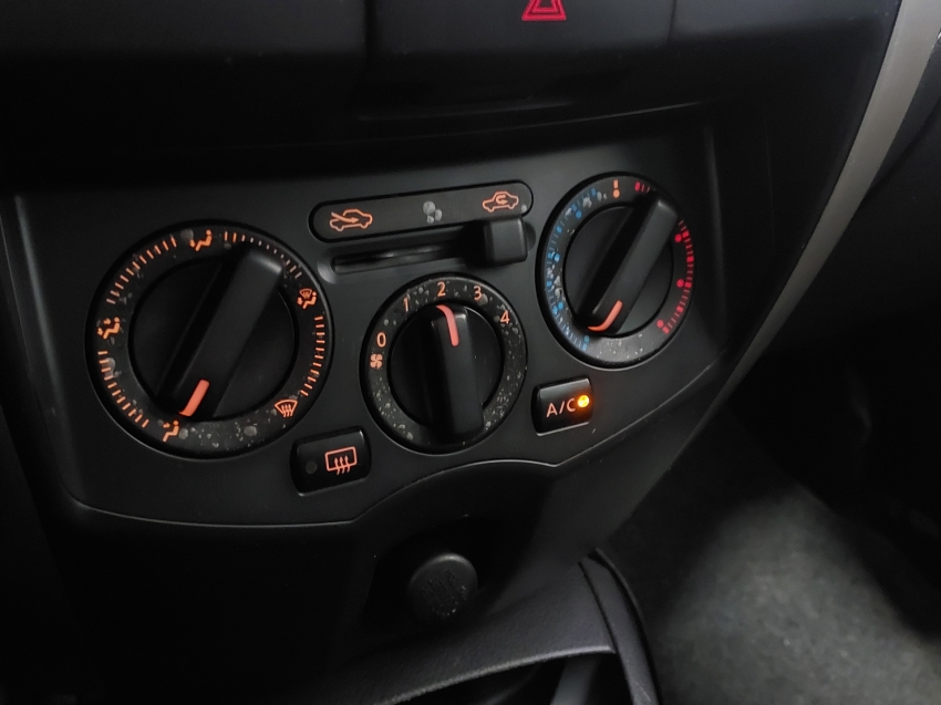 nissan livina 1.6 16v flex 4p manual 201213