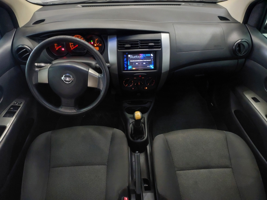 nissan livina 1.6 16v flex 4p manual 20129