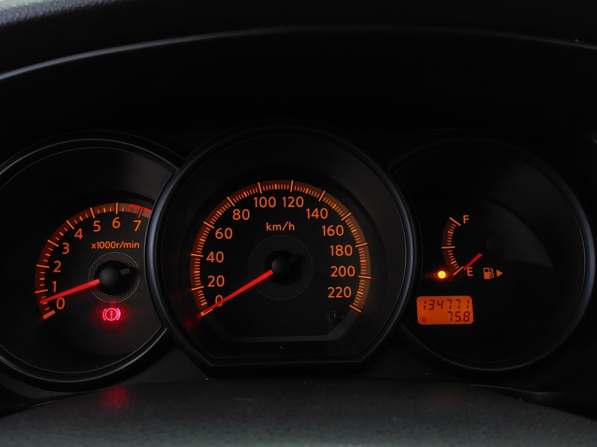 nissan livina 1.6 16v flex 4p manual 201212