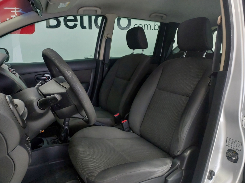 nissan livina 1.6 16v flex 4p manual 201210