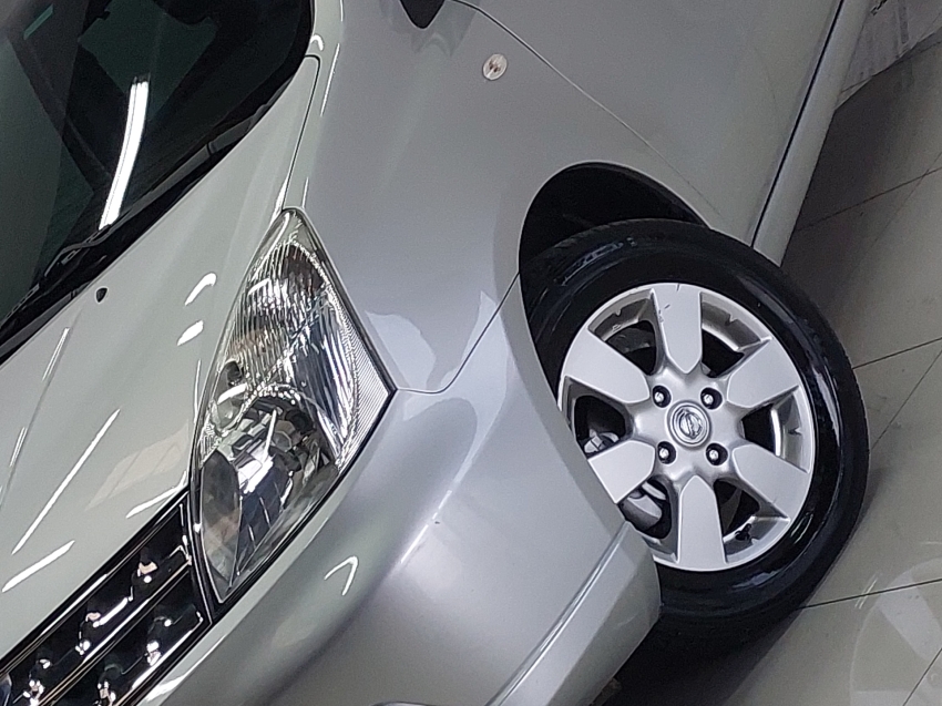 nissan livina 1.6 16v flex 4p manual 201218