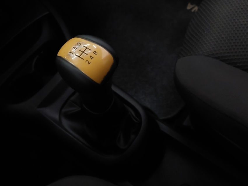 nissan livina 1.6 16v flex 4p manual 201215