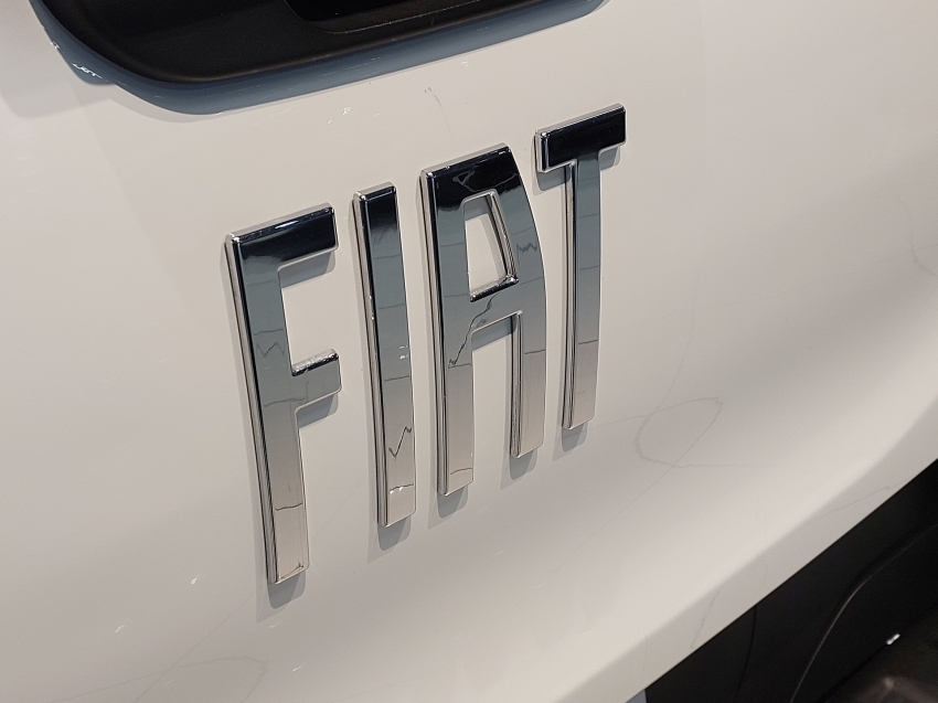 fiat strada 1.3 firefly flex freedom cd manual 4p 202318