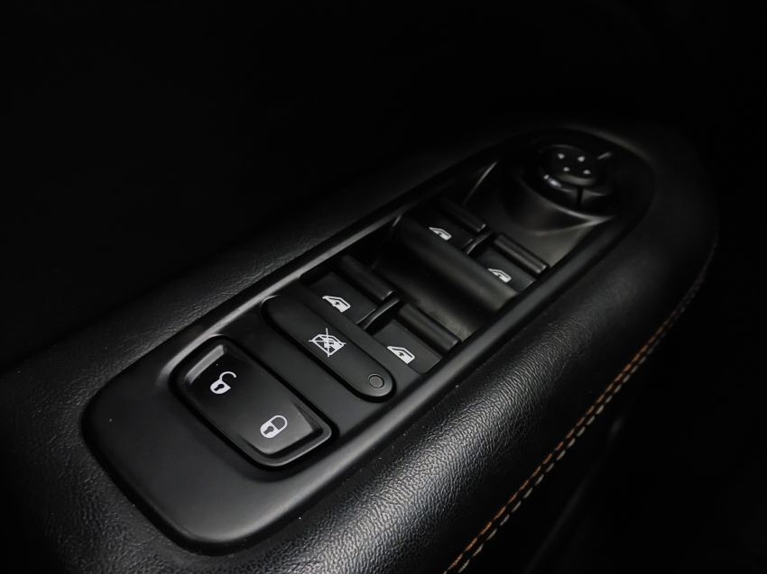 jeep compass 2.0 16v flex longitude automatico 4p 201918