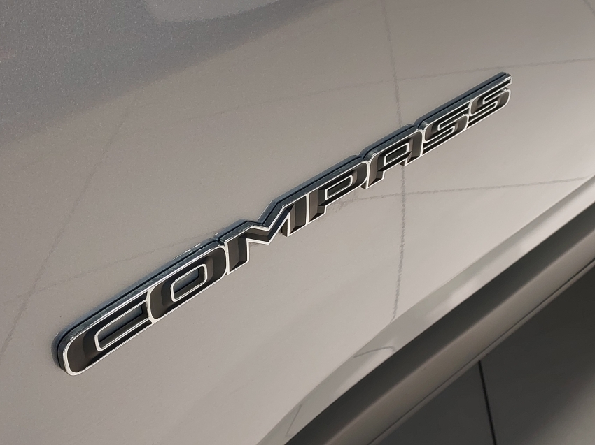 jeep compass 1.3 t270 turbo flex longitude at6 4p automatico 202321