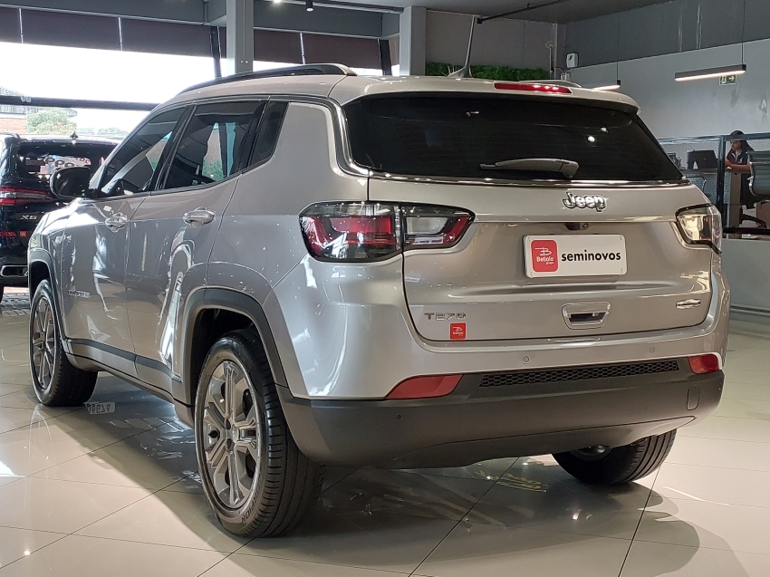 jeep compass 1.3 t270 turbo flex longitude at6 4p automatico 20233