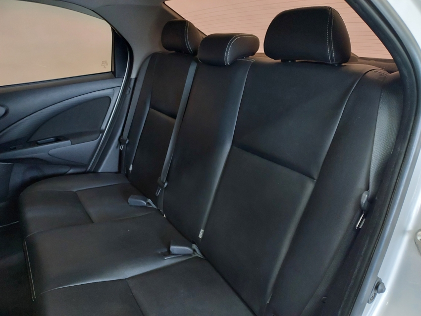 toyota etios 1.5 xls sedan 16v flex 4p automatico 20189