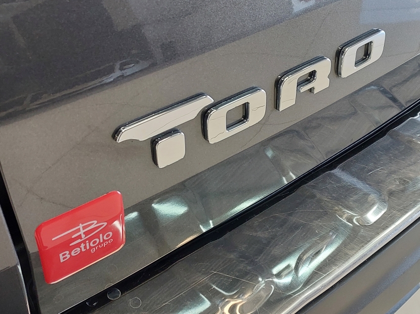 fiat toro 2.0 16v turbo diesel volcano 4wd at9 4p automatico 202422