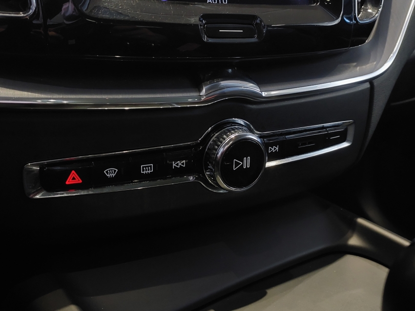 volvo xc60 2.0 t5 gasolina momentum awd geartronic flex 4p automatico 201814