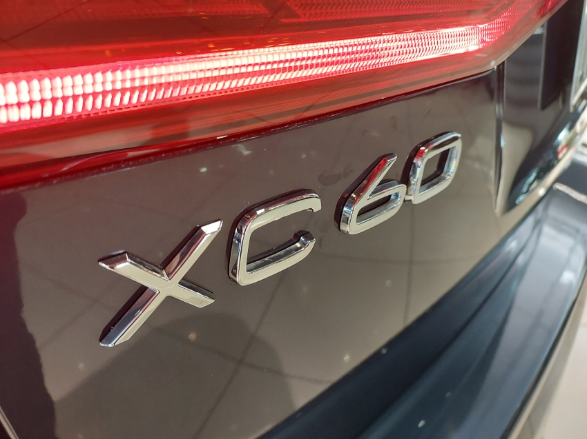 volvo xc60 2.0 t5 gasolina momentum awd geartronic flex 4p automatico 201822