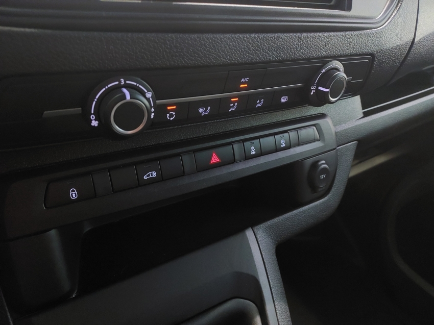 citroen jumpy 1.5 bluehdi diesel cargo manual 2.0 flex 3p 202410