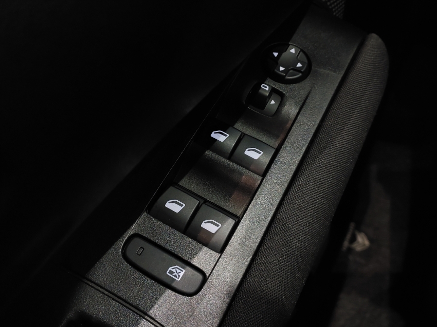 citroen c4 cactus 1.6 vti 120 flex live eat6 4p automatico 202117