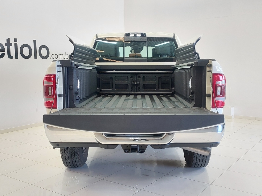 ram 3500 6.7 i6 turbo diesel limited longhorn cd 4x4 automatico 4p 202431