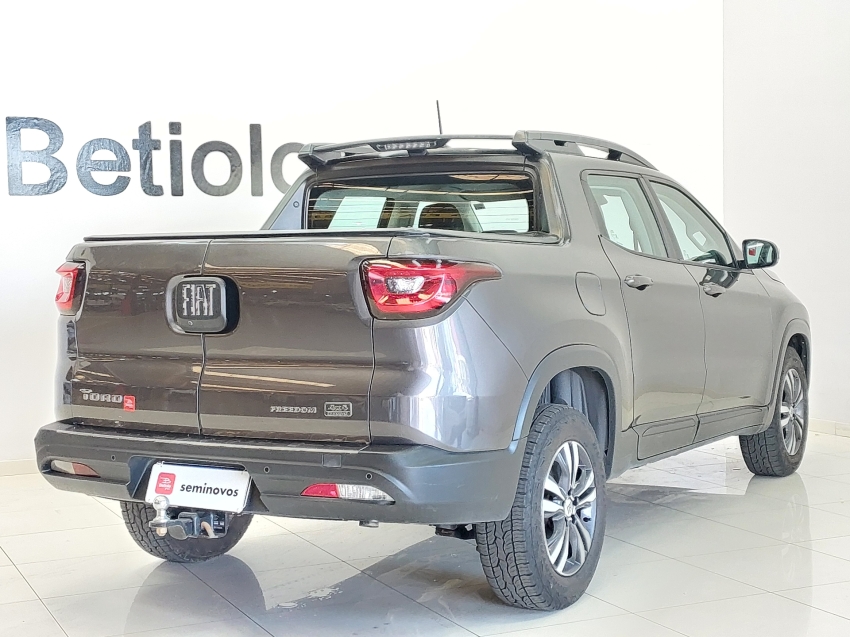 fiat toro 2.0 16v turbo diesel freedom 4wd at9 4p automatico 20234