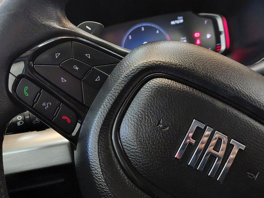 fiat toro 2.0 16v turbo diesel freedom 4wd at9 4p automatico 202316