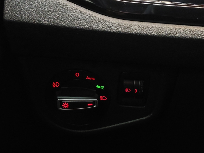 volkswagen nivus 1.0 200 tsi total flex highline automatico 4p 202317