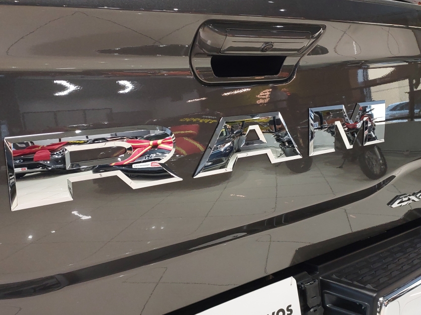 ram 2500 6.7 i6 turbo diesel laramie cd 4x4 automatico 4p 202420