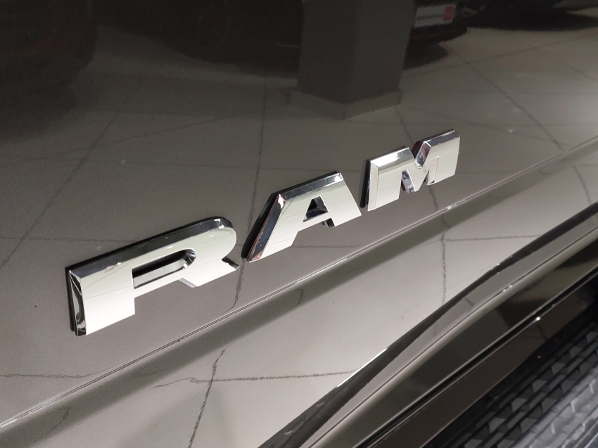 ram 2500 6.7 i6 turbo diesel laramie cd 4x4 automatico 4p 202424