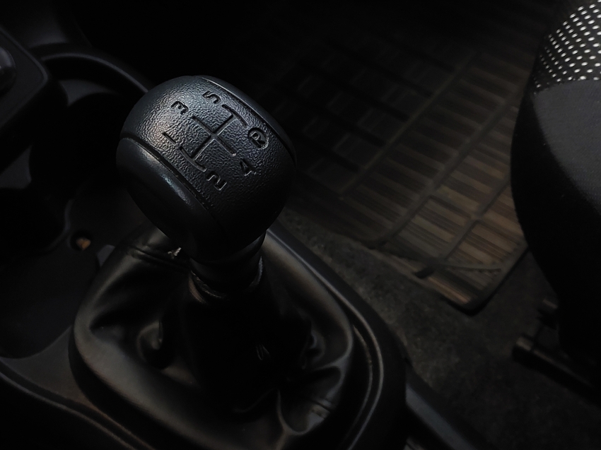 fiat mobi 1.0 evo flex like. manual 4p 202313