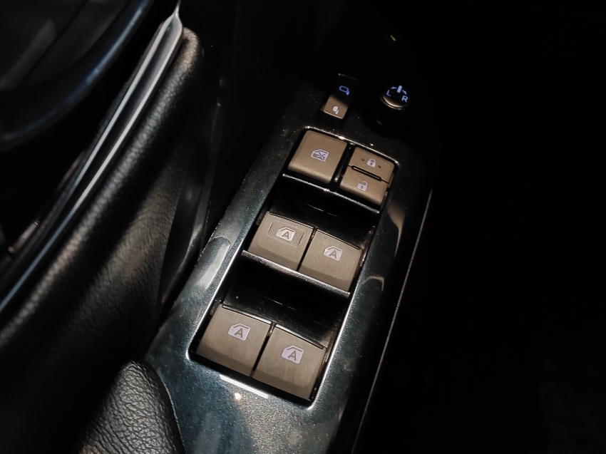 toyota hilux sw4 2.8 d-4d turbo diesel srx 4x4 automatico 4p 202220