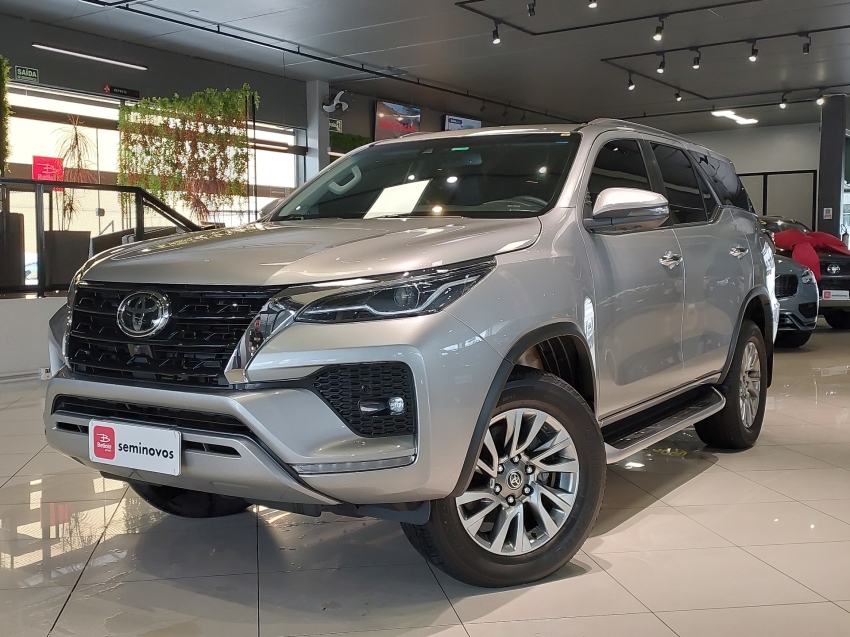 toyota hilux sw4 2.8 d-4d turbo diesel srx 4x4 automatico 4p 20221