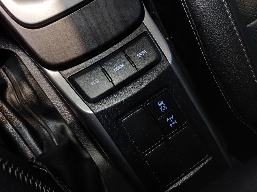 toyota hilux sw4 2.8 d-4d turbo diesel srx 4x4 automatico 4p 202218