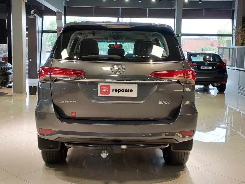 toyota hilux sw4 2.8 srx 4x4 16v turbo intercooler diesel 4p automatico 20196