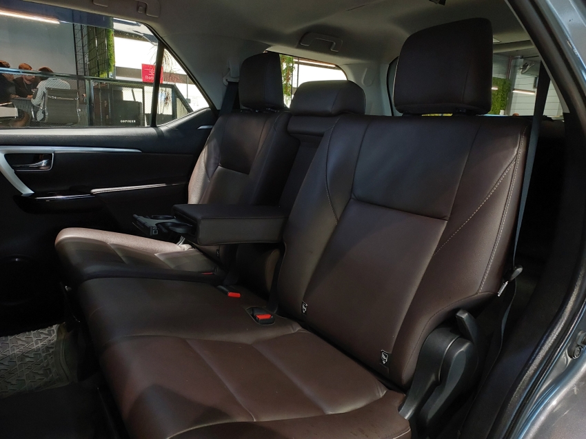 toyota hilux sw4 2.8 srx 4x4 16v turbo intercooler diesel 4p automatico 201911