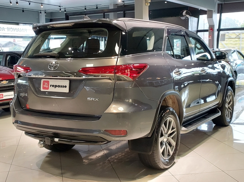 toyota hilux sw4 2.8 srx 4x4 16v turbo intercooler diesel 4p automatico 20197