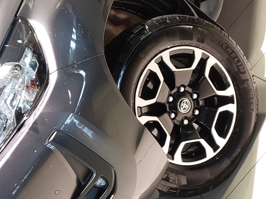 toyota hilux 2.8 d-4d turbo diesel cd srv 4x4 automatico 4p 202124