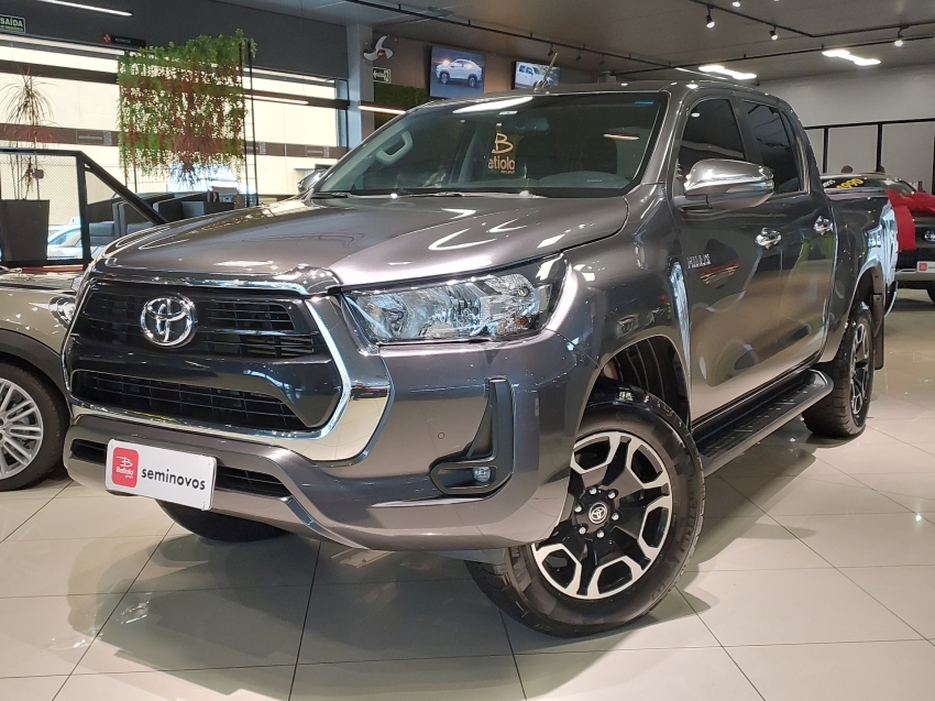 toyota hilux 2.8 d-4d turbo diesel cd srv 4x4 automatico 4p 20211