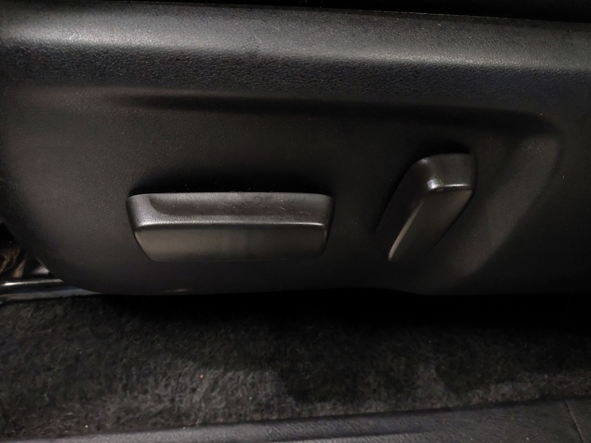 toyota hilux 2.8 d-4d turbo diesel cd srv 4x4 automatico 4p 202119