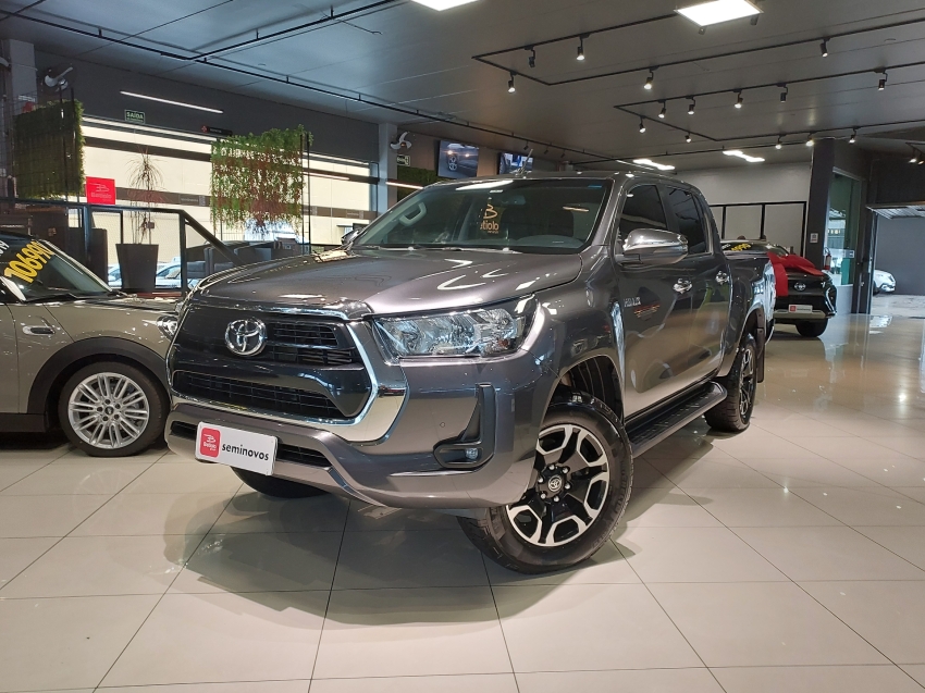 toyota hilux 2.8 d-4d turbo diesel cd srv 4x4 automatico 4p 202125