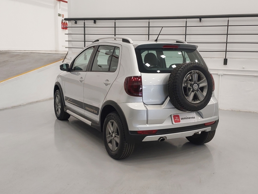 volkswagen crossfox 1.6 mi flex 8v 4p manual 20112