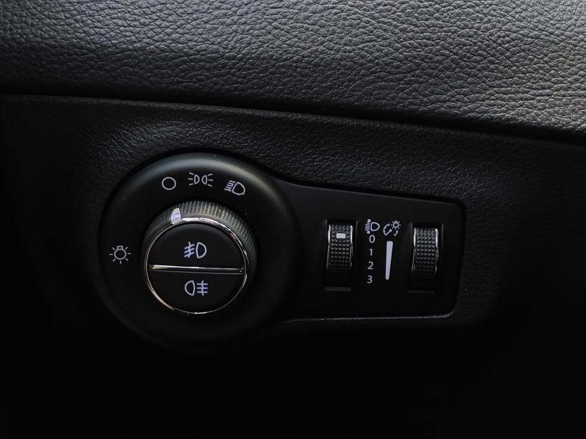 jeep compass 2.0 16v diesel longitude 4x4 automatico 4p 201718