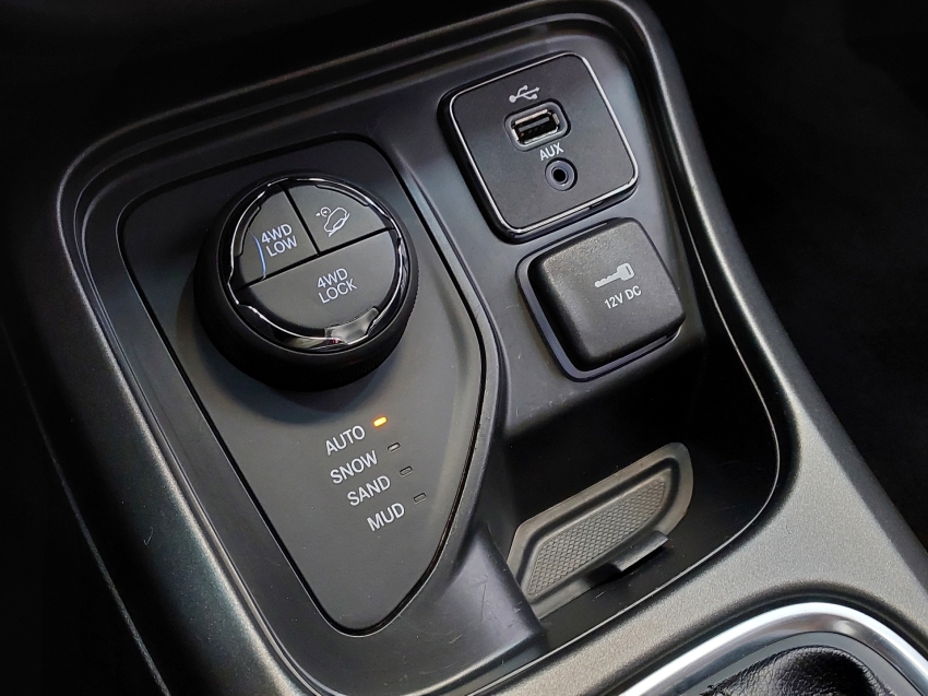 jeep compass 2.0 16v diesel longitude 4x4 automatico 4p 201714