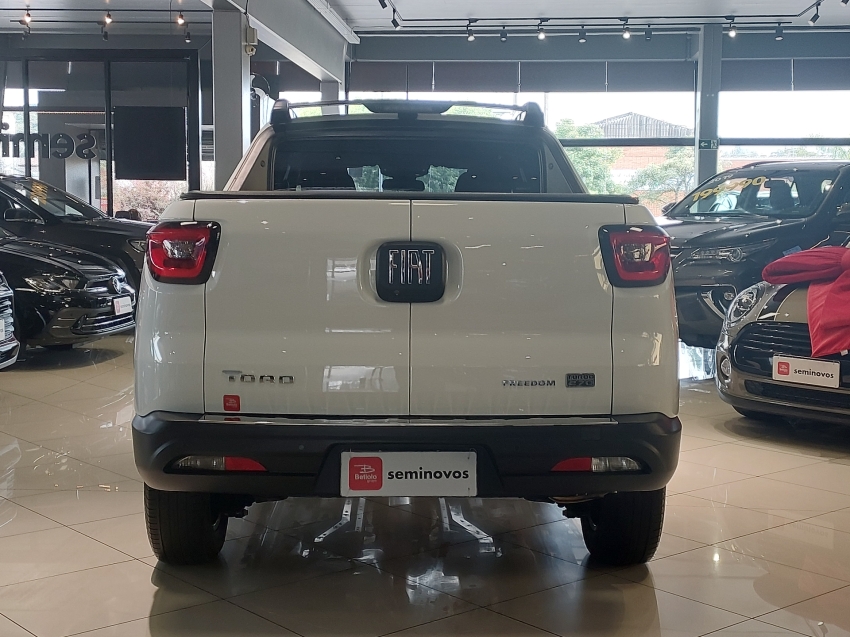fiat toro 1.3 turbo 270 flex freedom at6 4p automatico 20224