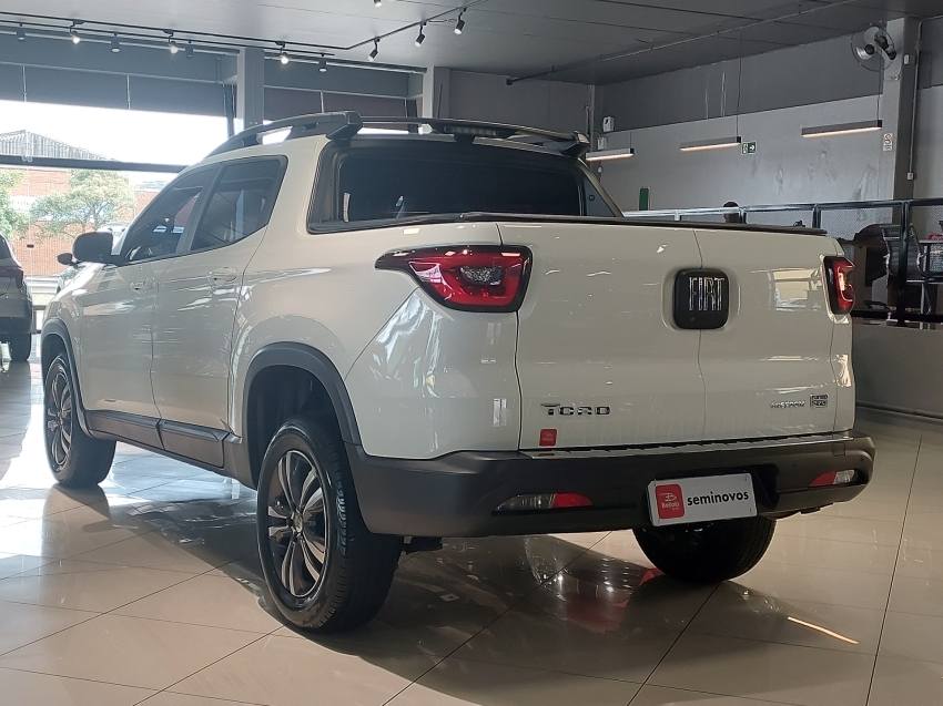 fiat toro 1.3 turbo 270 flex freedom at6 4p automatico 20223